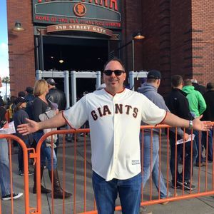 Meet your Posher, Thomas